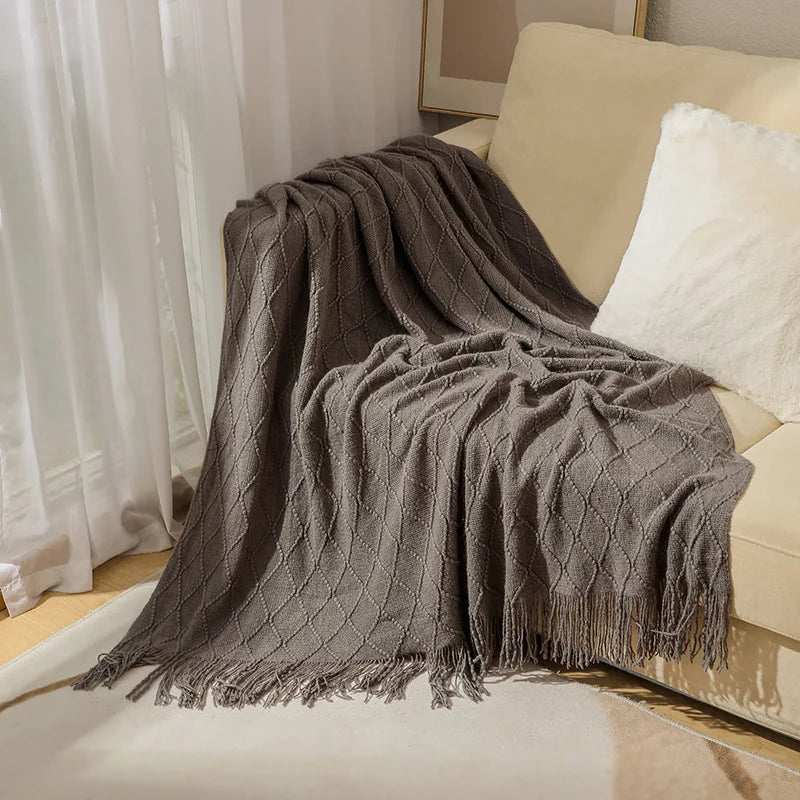 Cozy White Boho Chunky Knit Throw Blanket - Luxuriously Soft & Travel-Friendly 11