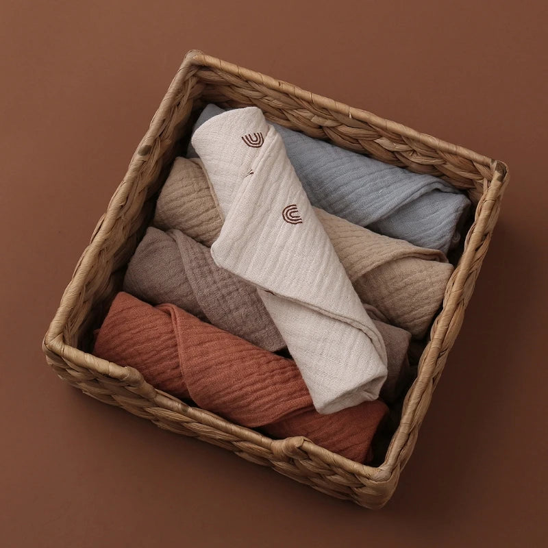 5-Pack Soft Cotton Baby Towels - Multi-Functional Muslin Squares for Bathing & Feeding 0