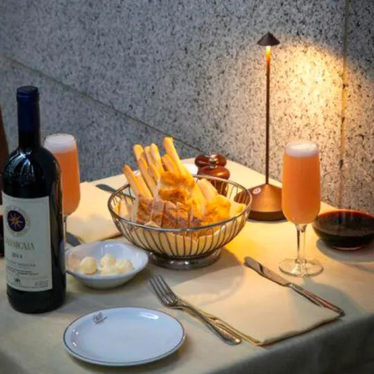 Cordless LED Table Lamp - Waterproof & Dimmable Design for Indoor/Outdoor