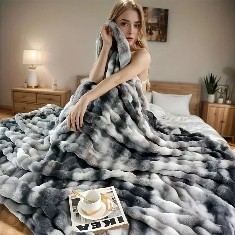 Soft and Warm Faux Rabbit Fleece Blanket - Cozy Throw for Home 3